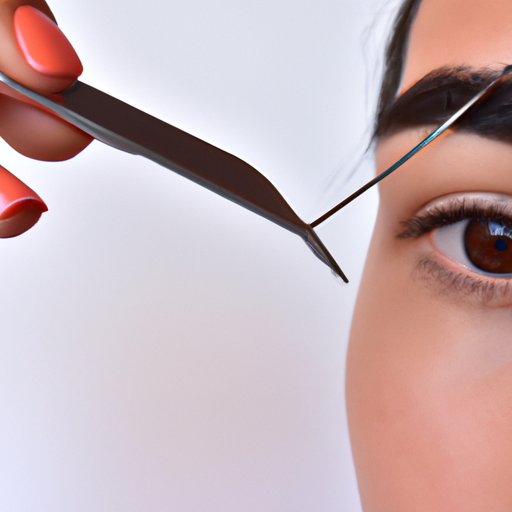 The Best Way to Achieve Flawless Brows with an Eyebrow Razor
