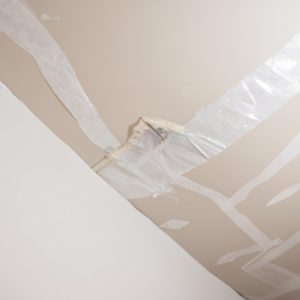 Repairing Cracks In Drywall Ceiling – Step By Step Guide - The ...